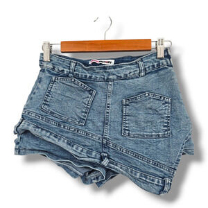 Baddie Factory Women's Stretch Acid Wash Asymmetrical Denim Skort Size Small‎